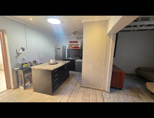 4 BEDROOM HOUSE FOR SALE IN GLENWOOD